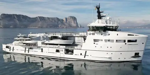 Mark Zuckerberg’s $100M Support Yacht “Wingman” Docked in Seattle