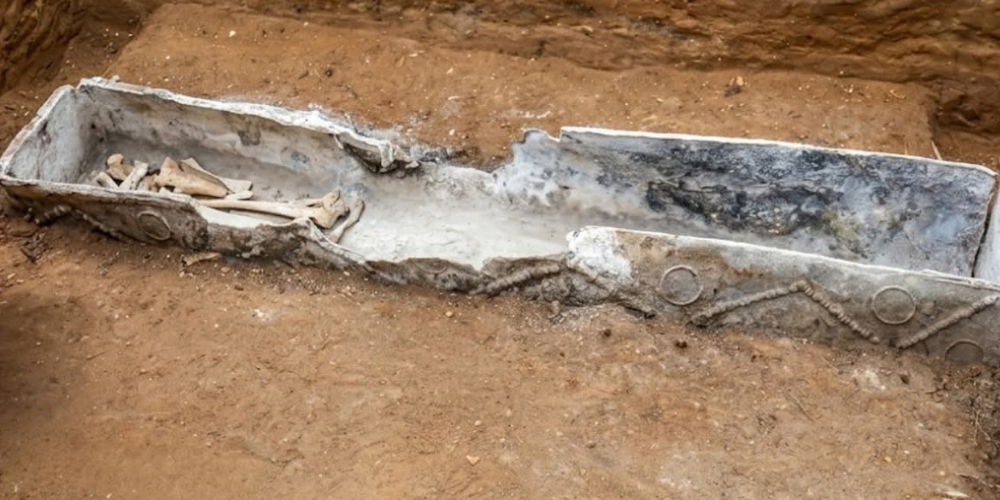 Wealthy Roman Woman Burial Found in Essex Construction Site
