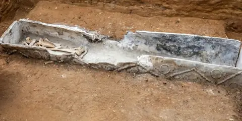 Wealthy Roman Woman Burial Found in Essex Construction Site